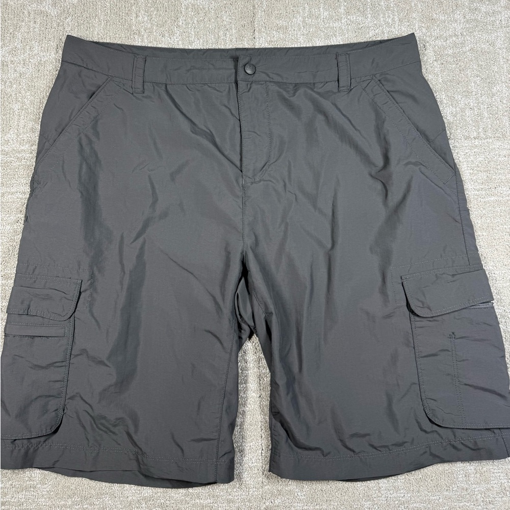 REI Women's Gray Cargo HIKING Shorts